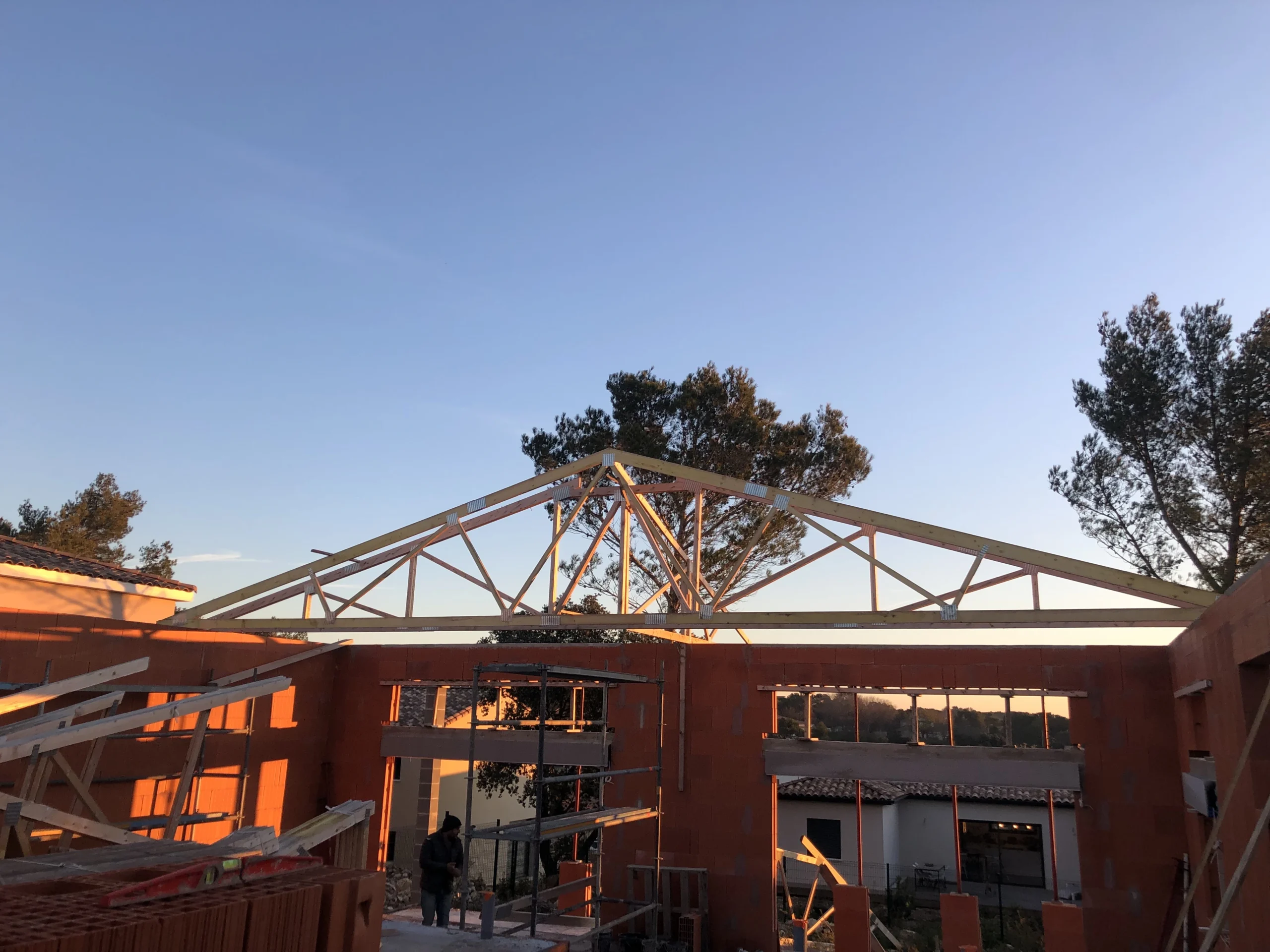 Maçon Nîmes construction maison de village neuve
